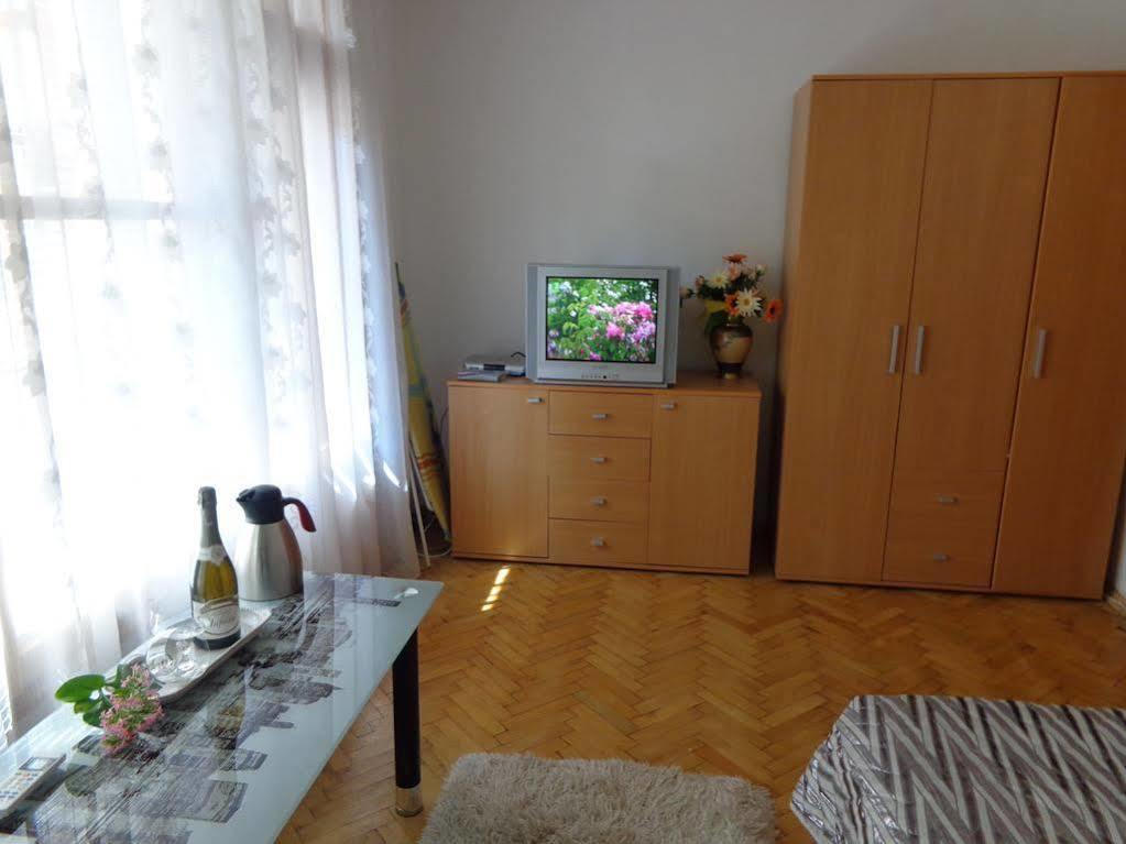 Zoya Apartment ブルガス エクステリア 写真
